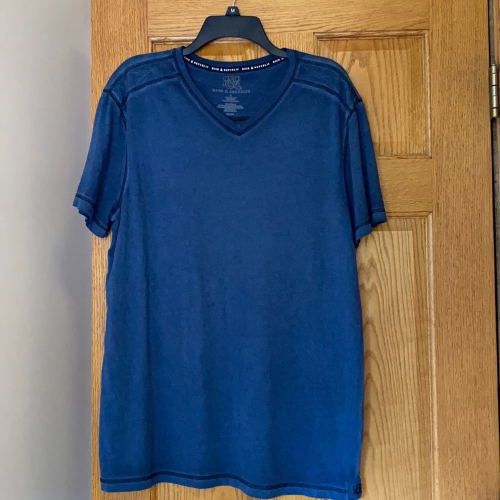 Rock & Republic v neck shirt